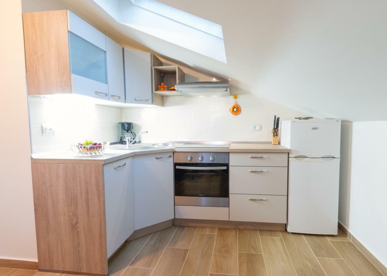 Apartments Mirjana Novigrad Istria Εξωτερικό φωτογραφία