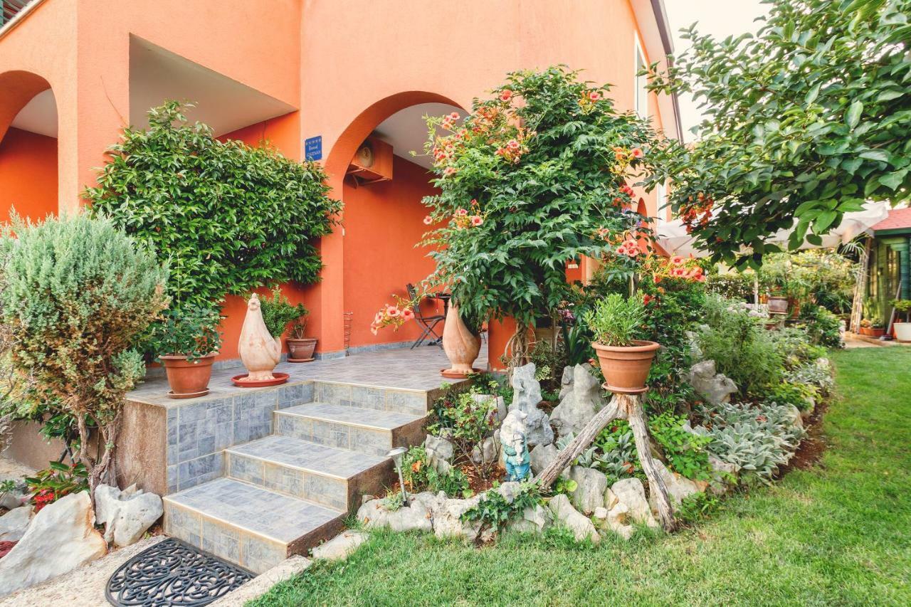 Apartments Mirjana Novigrad Istria Εξωτερικό φωτογραφία